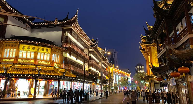 SUR LES TRACES DES EMPEREURS